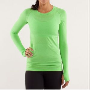 🦄🦄🦄Lululemon Run: Swiftly Tech Long Sleeve
Frond Sz 4 💚